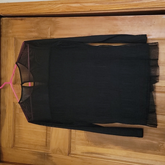 Sheer and textured Top Plus X - Picture 6 of 8